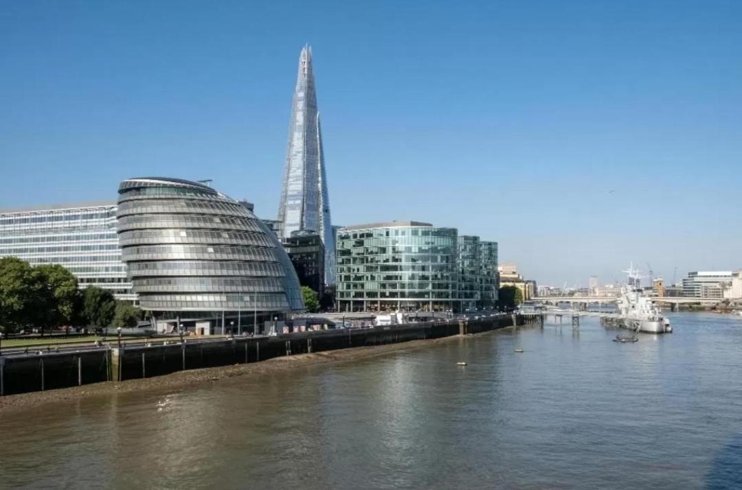 Skylight 1-bed Near Bridge & Tower Bridge - Excellent Transport Links Apartment London